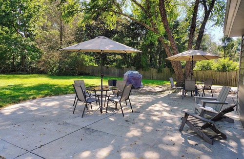 West Chester House | Large 5-bedroom house with WiFi and AC in welcoming neighborhood. Sleeps 12!
