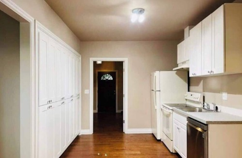 University District House | Large 5bd/2Ba home in Seattle with AC/Wifi