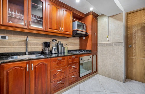 Castropol Apartment | Large 5br 4ba Apt! Great location! Near Provenza and Lleras! A/C, Washer/Dryer!