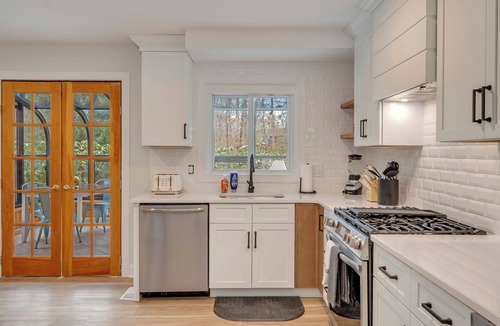 Ocean View House | Large 6BR Shore Retreat w/Pool, Big Yard – Near Ocean City & Sea Isle Beaches