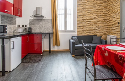 Saint-Michel - Nansouty - Saint-Genes Apartment | Large and calm studio in the heart of Bordeaux - Welkeys