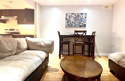 Mount Pleasant Apartment | Large and cozy 2 bedroom bast apt