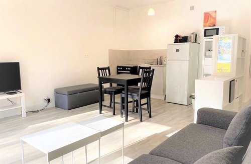 California - Pezou Apartment | Large and Quiet Studio with Balcony