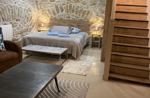 Quartier de Rochechouart Apartment | Large and unique souplex 60sqm, well located