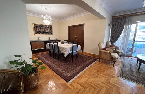 Az-Zaytun Apartment | Large Apartment