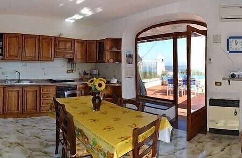 Fiaiano Apartment | Large apartment sleeping 9 can accommodate 2 families