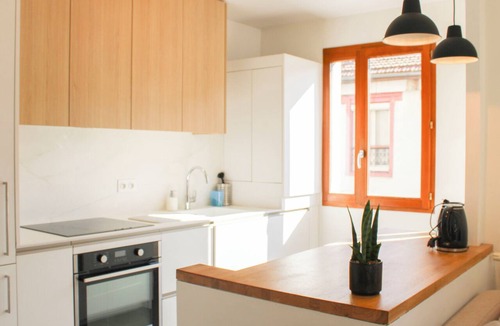 Saint-Denis Apartment | Large apartment with balcony - Stade de France