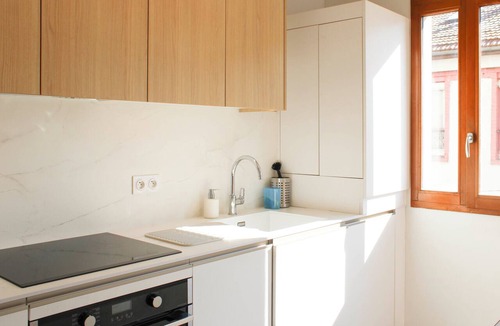 Saint-Denis Apartment | Large apartment with balcony - Stade de France