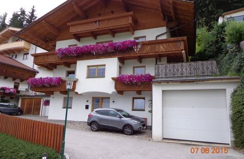 Gerlosbergeben Apartment | Large apartment with mountain views and a lot of sun, 10 minutes to the lift