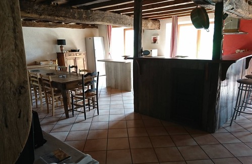 Maxent House | Large authentic farmhouse in Brocéliande: quiet green