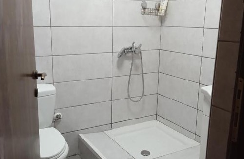 Kolossi House | Large basement home