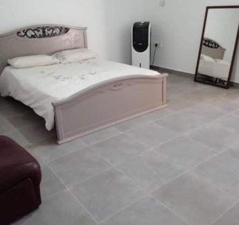 Kolossi House | Large basement home