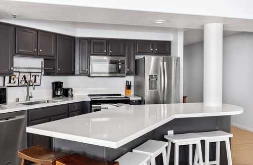 Imperial Beach Apartment | Large Beachfront 3 Bedroom Condo
