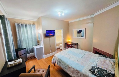 Federal Hill House | Large beautiful room in Federal Hill Downtown