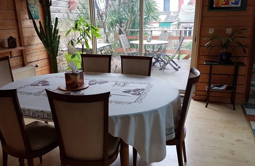 Cherbourg-en-Cotentin House | Large character house with terrace and garden in the city center.