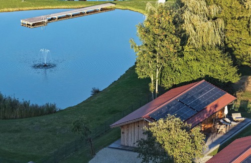 Hartkirchen Apartment | Large chalet with whirlpool