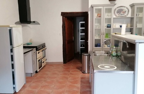 Busserolles House | Large charming gîte with swimming pool in the Dordogne - up to 34 people/15 bedrooms