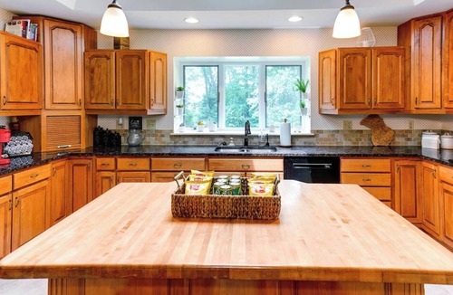 Whittaker House | Large Charming Home w/ Pool & Deck ~5 miles to UMICH!