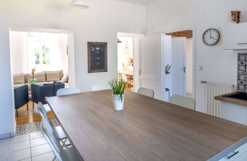 Plomeur House | Large & Charming house / 5 mins from beach / 5 Bedrooms