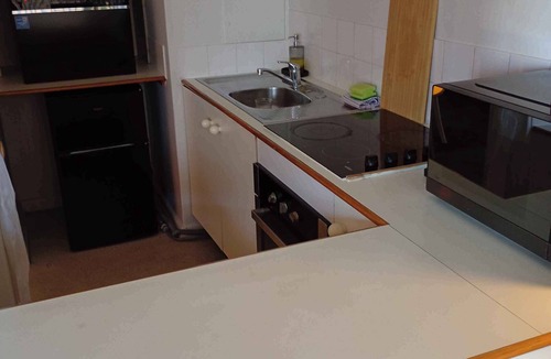 Darlinghurst Apartment | Large City Studio with Big Balcony