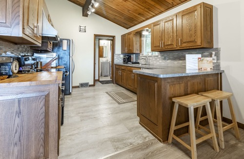 Forestville House | LARGE Clean Updated Lake front Cottage with THE MOST INCREDIBLE VIEW & BEACH !