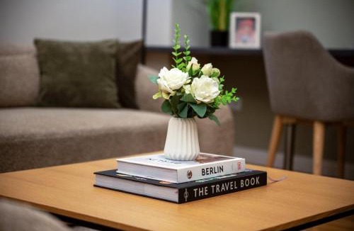 Mitte Apartment | Large, comfortable and luxurious flat in Berlin Center, Prenzlauer Berg