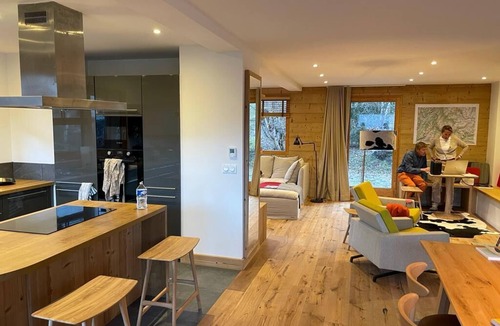 Les Allues Ski Chalet | LARGE, COMFORTABLE CHALET FOR 10 WITH VIEW IN MERIBEL-LES ALLUES