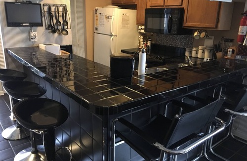 Myrtle Beach Villa | Large condo 2B/2B With 3 porches 2 Pools Close to Beach. Great Reviews! 9.6/10