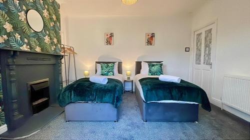 Middlesbrough House | Large Contractor House - 6 Bedrooms - 10 BEDS - Free Private Parking