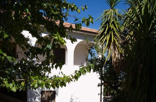Citta Sant'Angelo House | Large Country House, Sleeps Up To 10 With Spectacular Views, Close To Coast