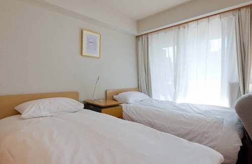 Higashiazabu Condo | Large Cozy Studio at Central: 1 minute from Akabanebashi Station, a super comfortable room in quiet Azabu