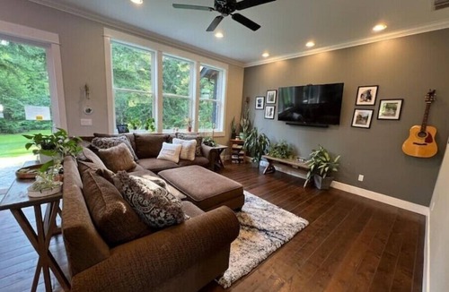Snohomish House | Large Custom Home with a Hot Tub & Spa on 80 acres