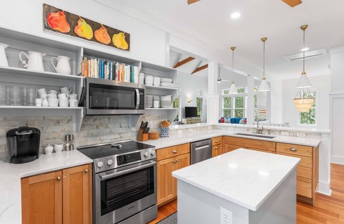 Cottage District House | Large Designer Home with Prime WaterColor Location near Tennis Center and Seasid