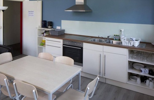 Flensburg Apartment | Large Double Room - Flensbed Hostel & Boardinghouse