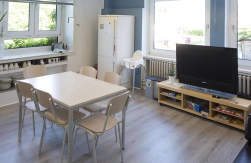 Flensburg Apartment | Large Double Room - Flensbed Hostel & Boardinghouse