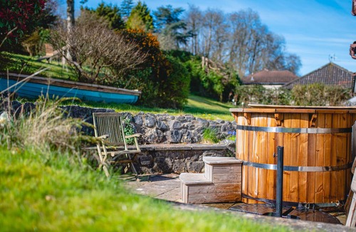Rickford House | Large Family Home & Garden Nestled in the on the Mendip Hills.