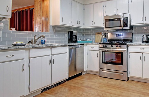 Tulsa House | Large Family Home near EXPO/Downtown/TU