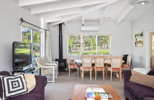 Bombay House | Large Family Home situated in the peaceful countryside with golf course!