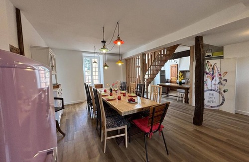 Trezelles Cottage | Large family house with garden, Wifi, pets allowed