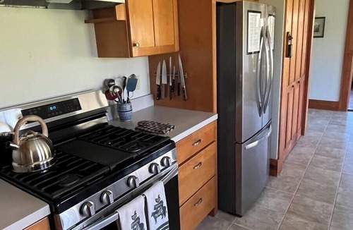 Walpole House | Large Farmhouse with expansive views, firepit 15 min north of Keene