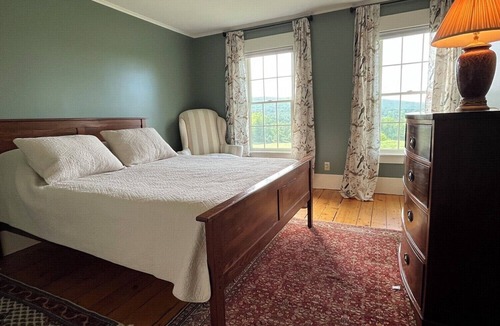 Walpole House | Large Farmhouse with expansive views, firepit 15 min north of Keene