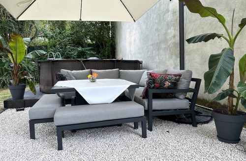 Montcuq House | Large house and garden in the beautiful market town of Montcuq
