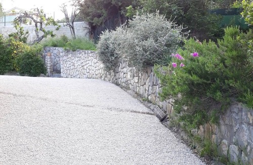 Le Rouret House | Large, friendly and bright villa with pool