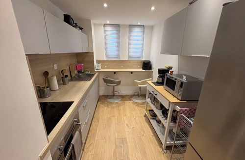 Saint-Martin Apartment | Large, fully renovated F5 for rent south of Montpellier