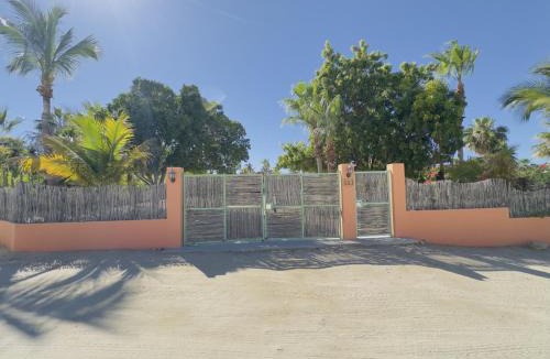 Los Barriles House | Large Gated Parking, Cozy Casa near Pickleball