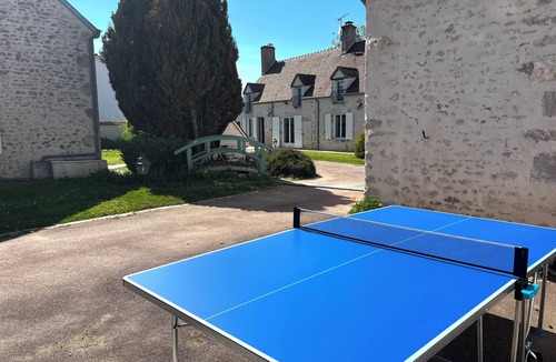 Cravant House | Large gîte with heated pool & sauna near Loire & Chambord. Ideal for groups!