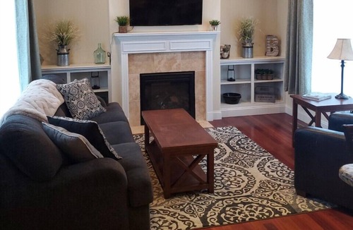 Mingoville House | Large, Gorgeous, Penn State Area Home!