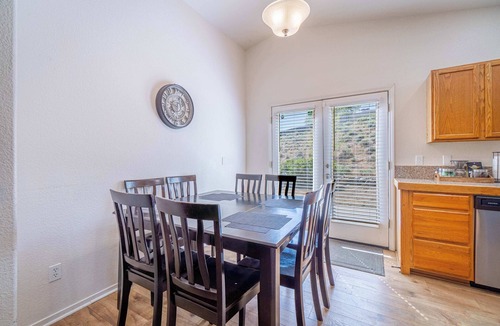 Northwest Reno House | Large Group Escape, 5 Beds, Pets Welcome