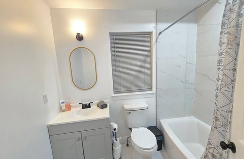 Bound Brook House | Large Group-Friends Family Business-5bedroom 3bath Bound Brook NJ/NYC