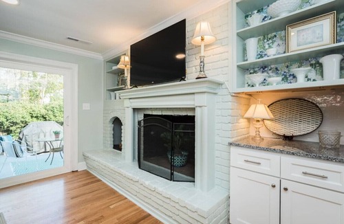 North Garrett Road House | Large Group Getaway Near Duke & UNC